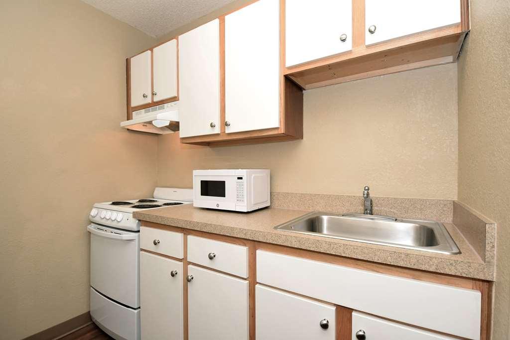 Extended Stay America Suites - Dallas - Plano Parkway - Medical Center الغرفة الصورة